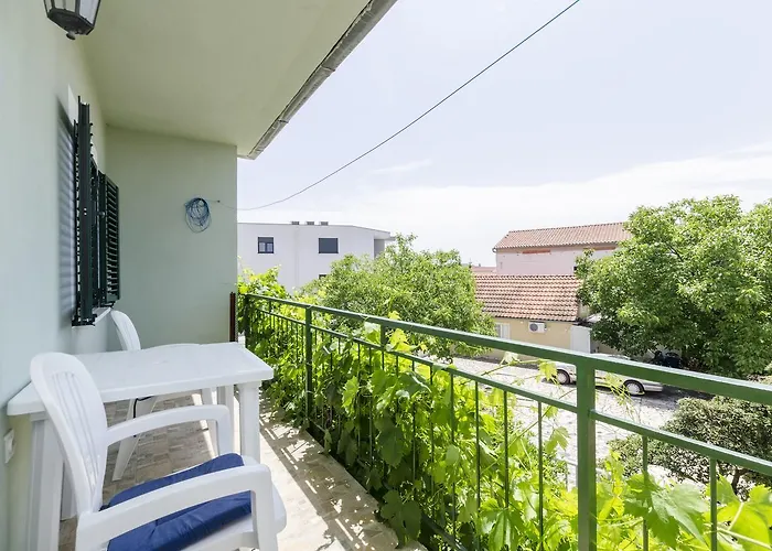 Daire Luka Rogoznica (Sibenik-Knin)