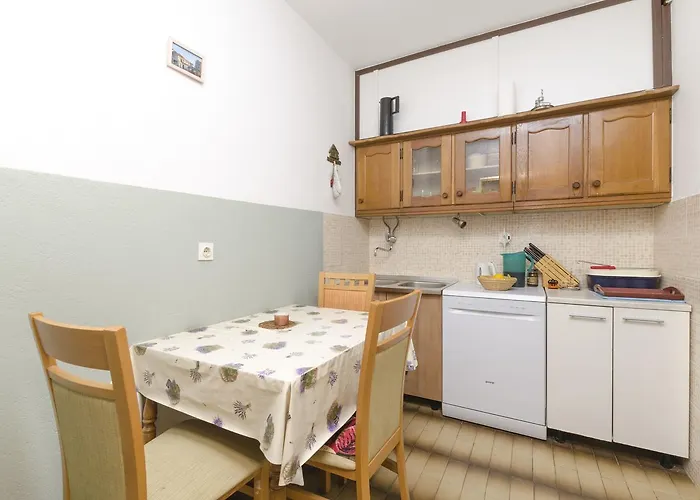 Luka Apartman Rogoznica